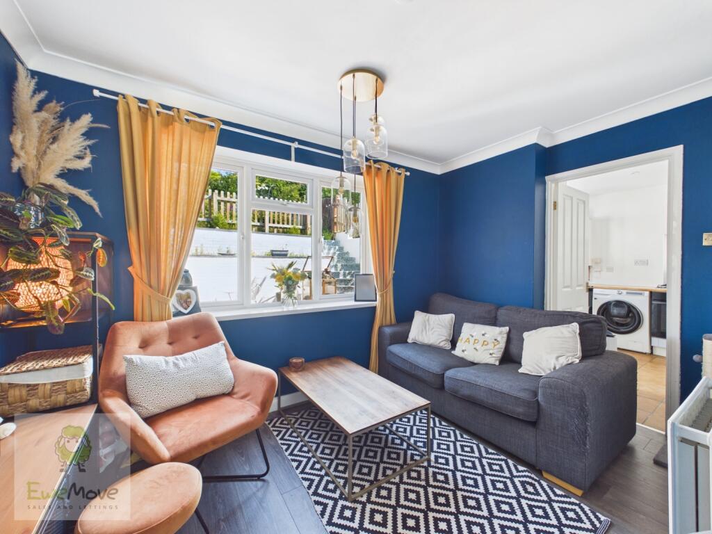 House in Strood, Medway - View 5