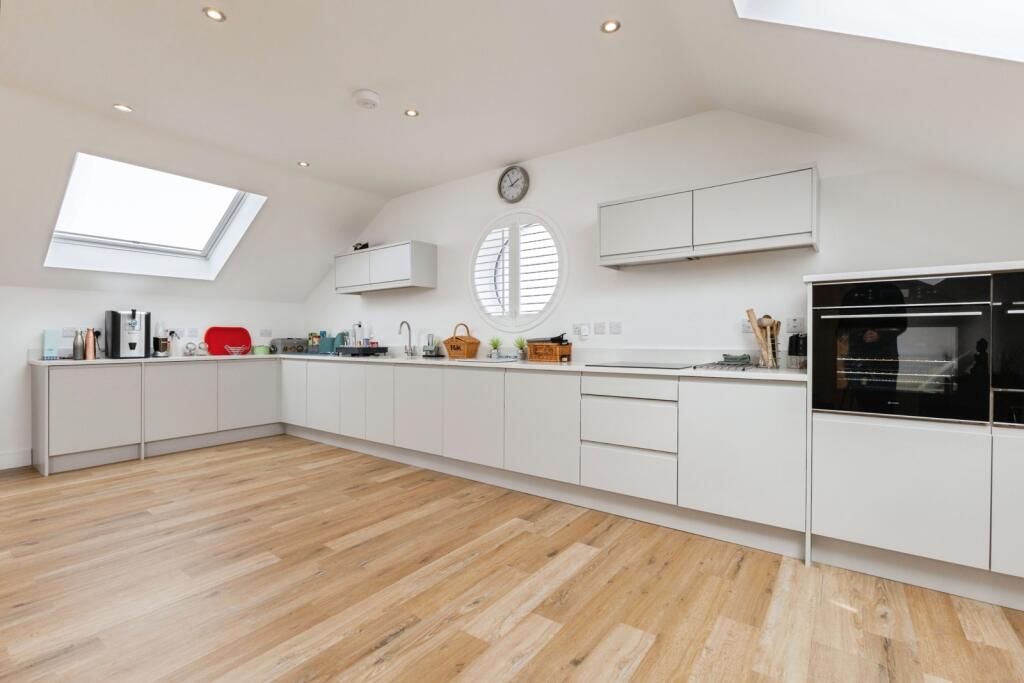 Apartment in South Norfolk, Wymondham - View 4