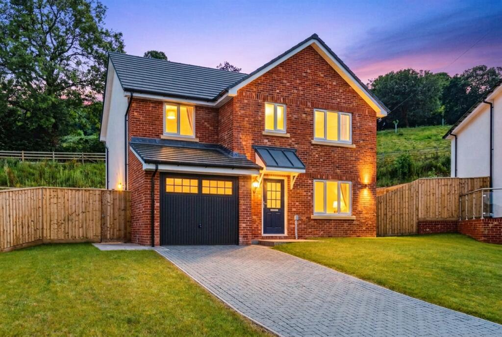 Main image of property: Orchard End, Newton Abbot