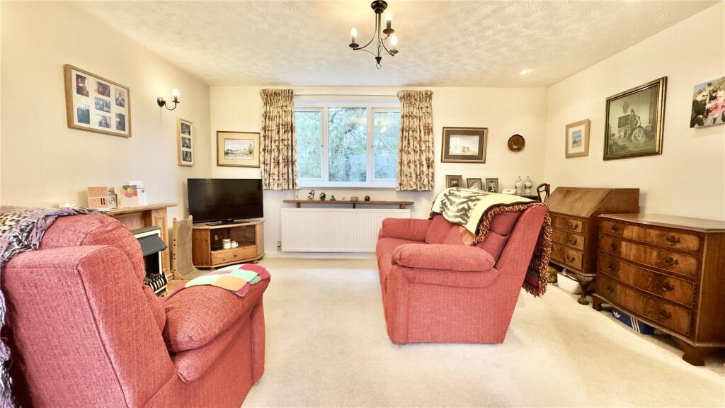 Erica Court, Heswall, Wirral, CH60 photo 4