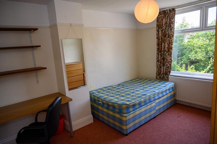 6 bedroom terraced house for rent