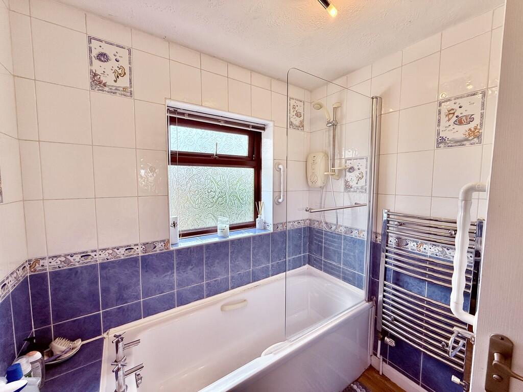 House in Newark, Balderton - More
