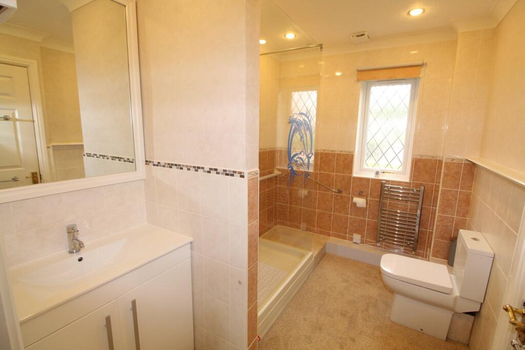 The Hawthorns, Lutterworth, LE17 photo 4