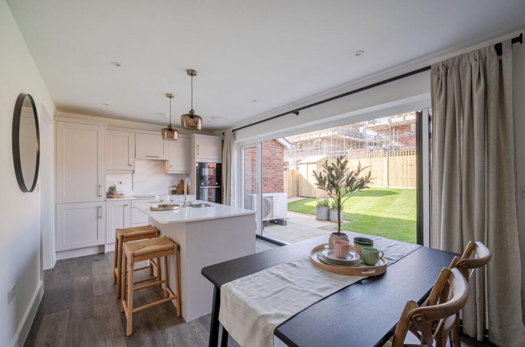 House in Southampton - View 2