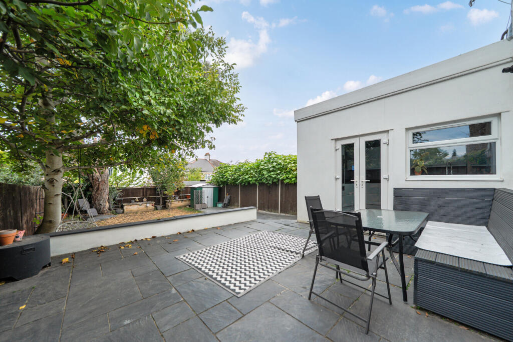 House in London - View 4