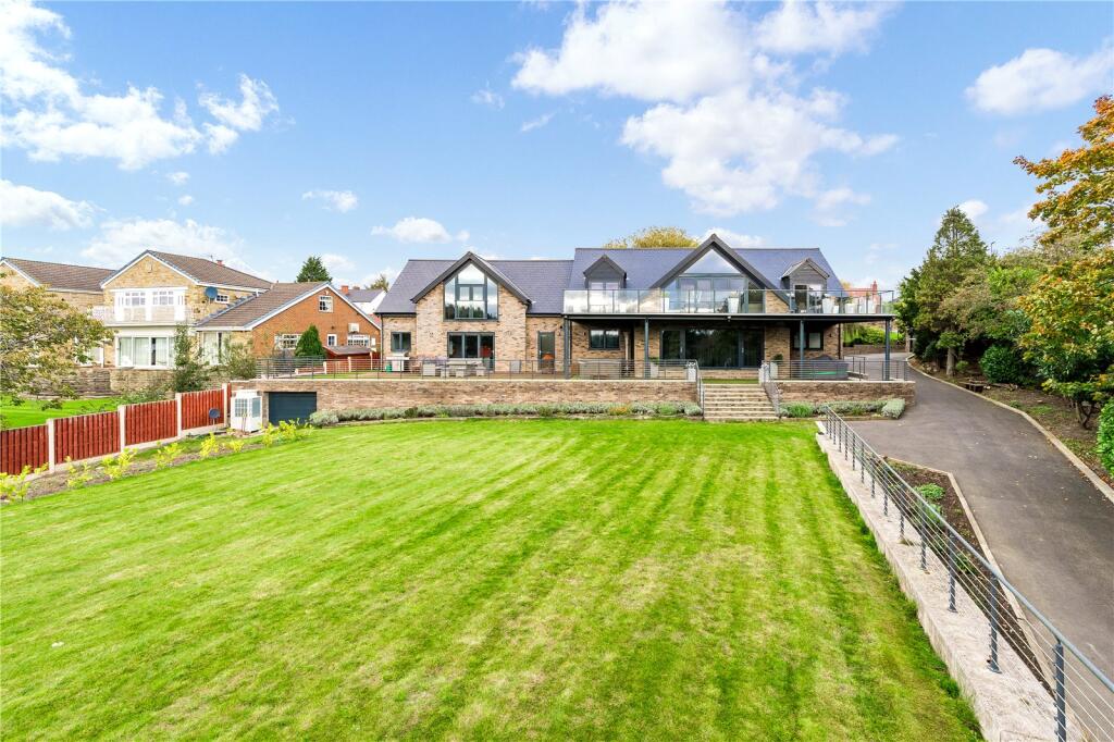 Main image of property: Batley Road, Kirkhamgate, Wakefield, West Yorkshire