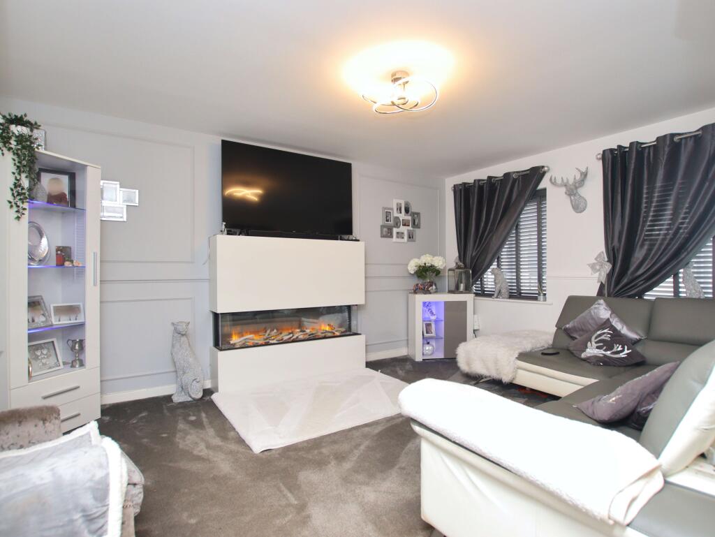 Clos Rhys Meurug, Capel Llanilltern, Cardiff CF5 6GA photo 2