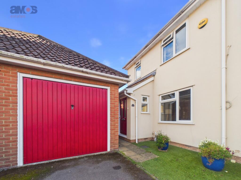 House in Rochford - View 3