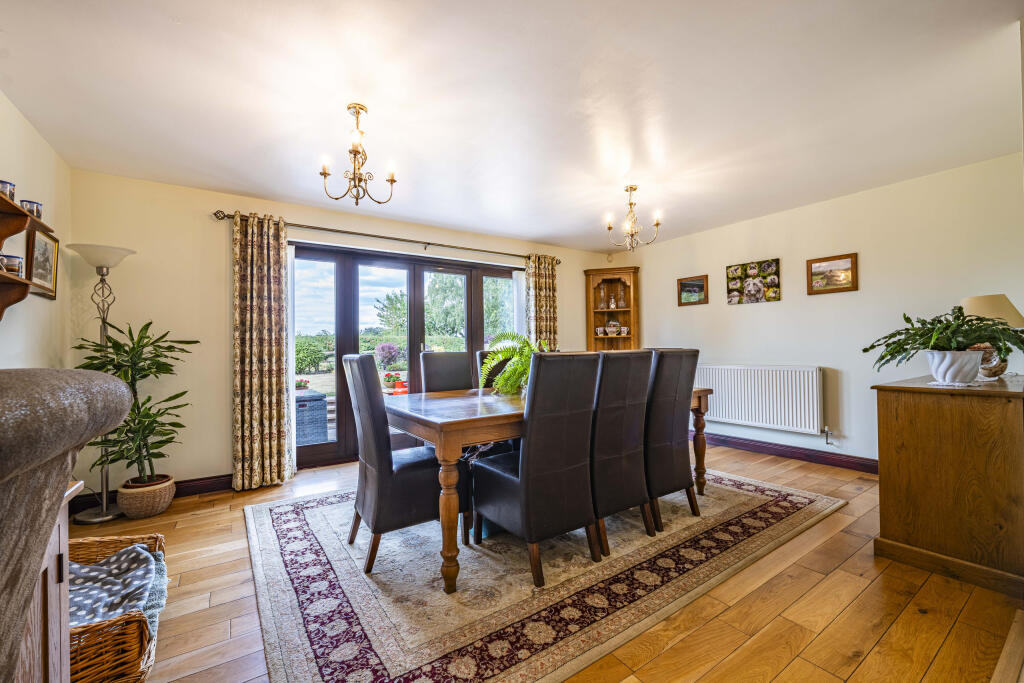 House in South Kesteven, Hougham - More