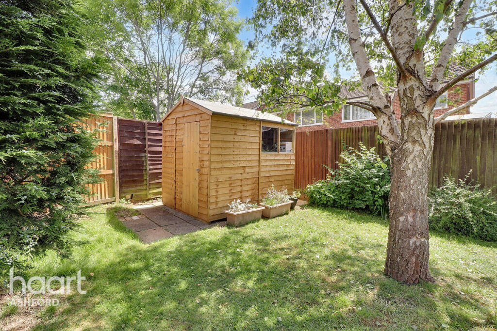 House in Tonbridge - More