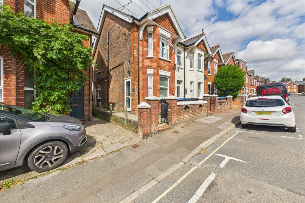 Main image of property: De La Warr Road, East Grinstead, West Sussex, RH19