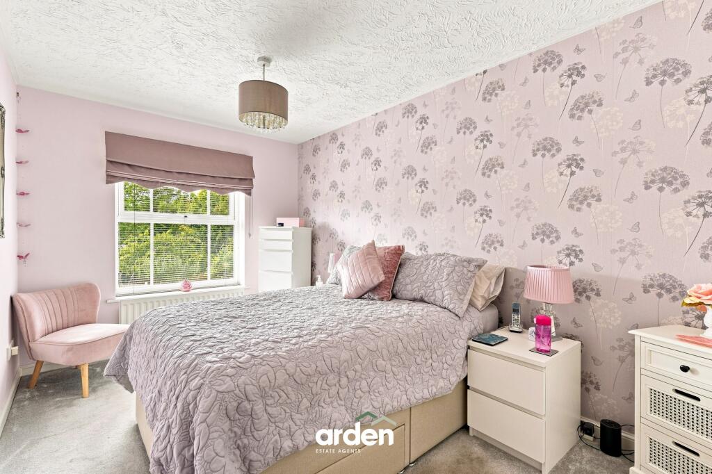 House in Worcester - View 5