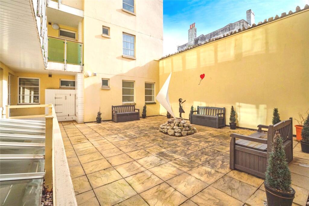 Weston Road, Weymouth, Dorset, DT4 photo 4