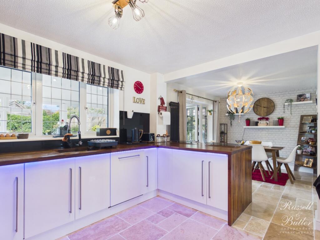 House in North Marston - View 5