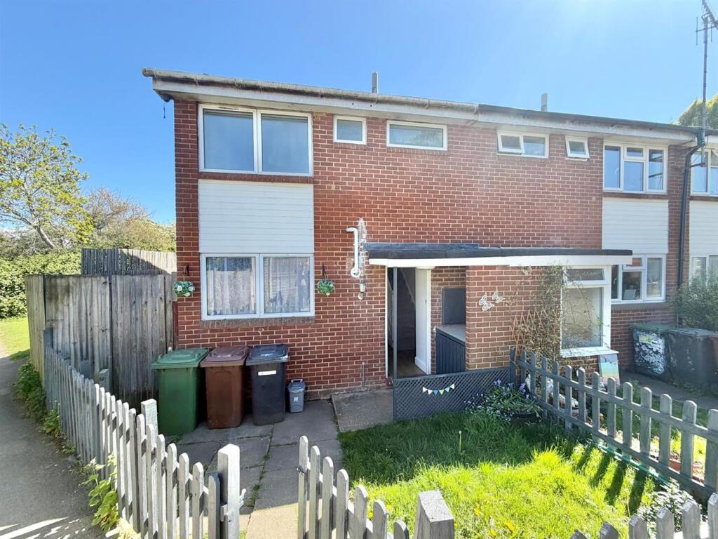 Main image of property: Cooks Mead, Bushey, WD23