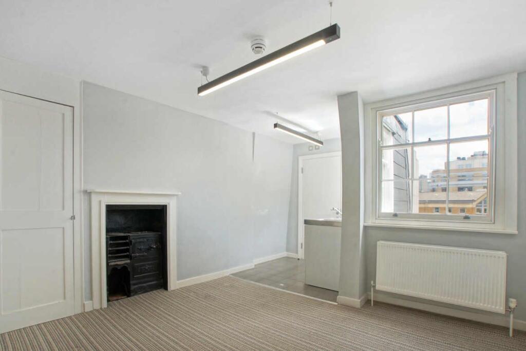 40 Rosebery Ave