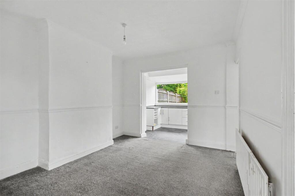 House in Nottingham, Long Eaton - More