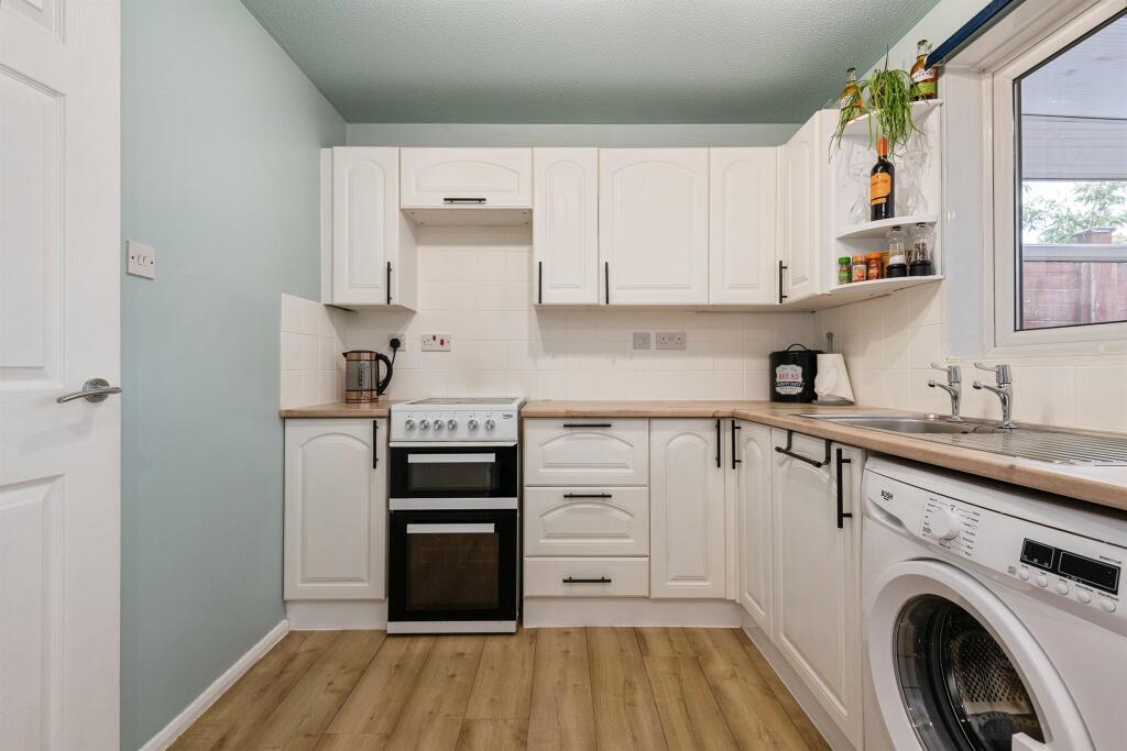 House in Taunton, Blackbrook - View 4
