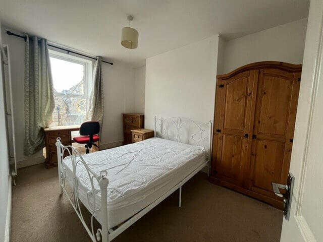 Apartment in Plymouth - View 5