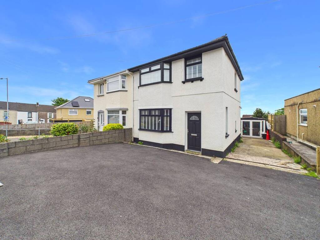Main image of property: Heol Gwyrosydd, Treboeth, SA5