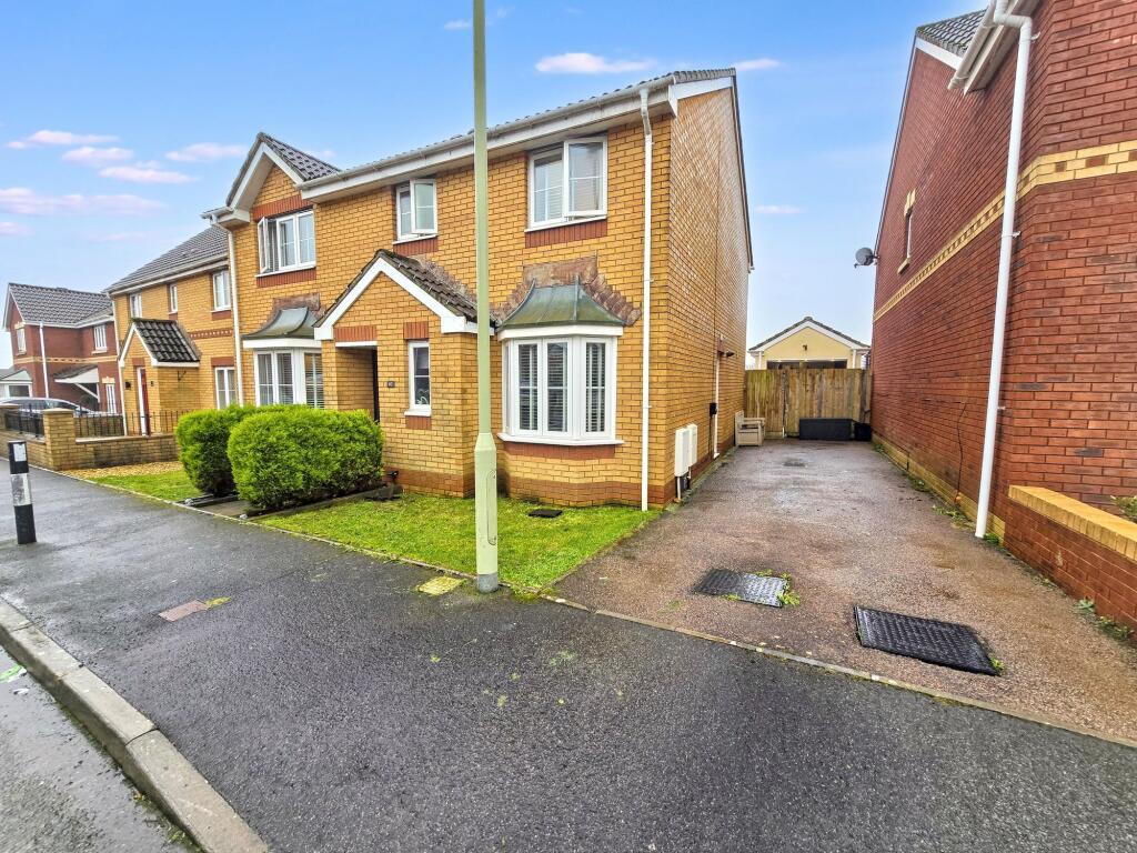 Main image of property: Wild Field, Bridgend, CF31