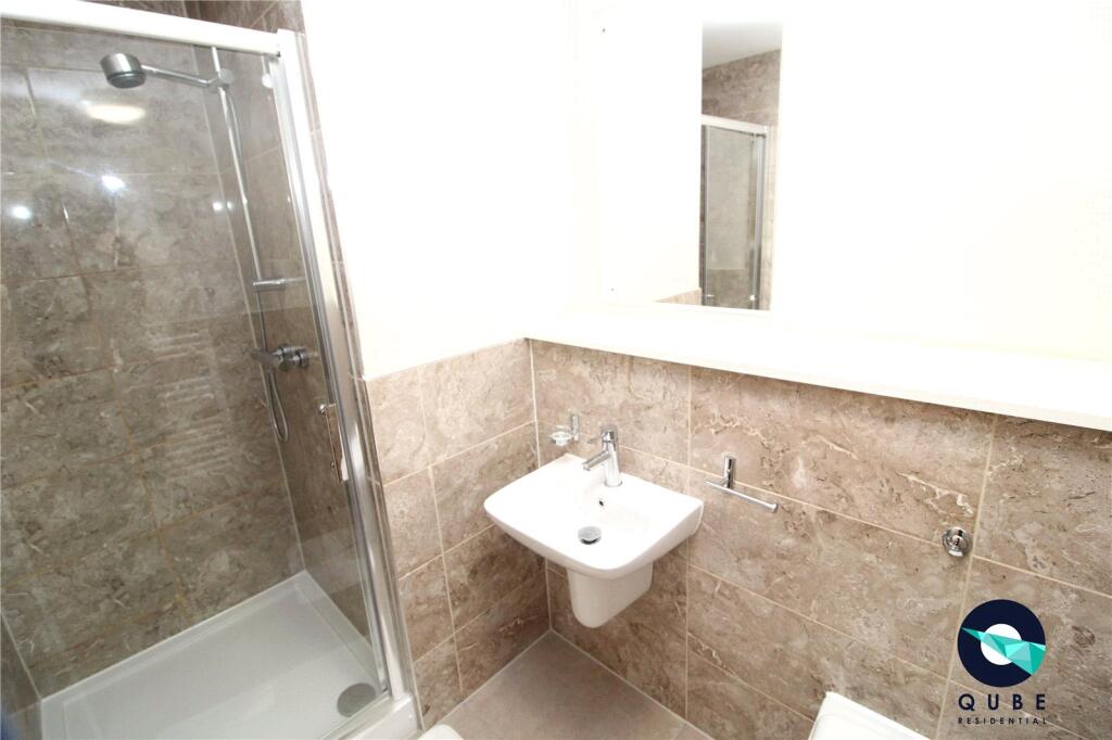 Apartment in Salford, Greater Manchester - View 5