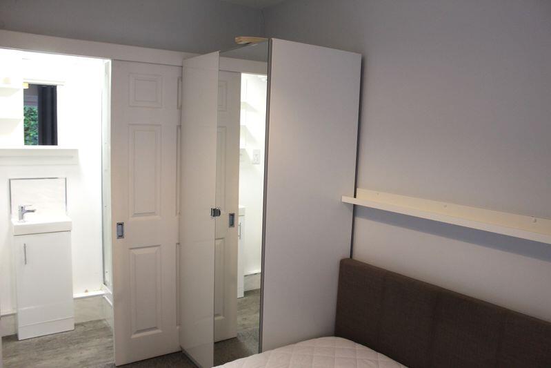 Main image of property: Room with En-suite Inclusive of Bills