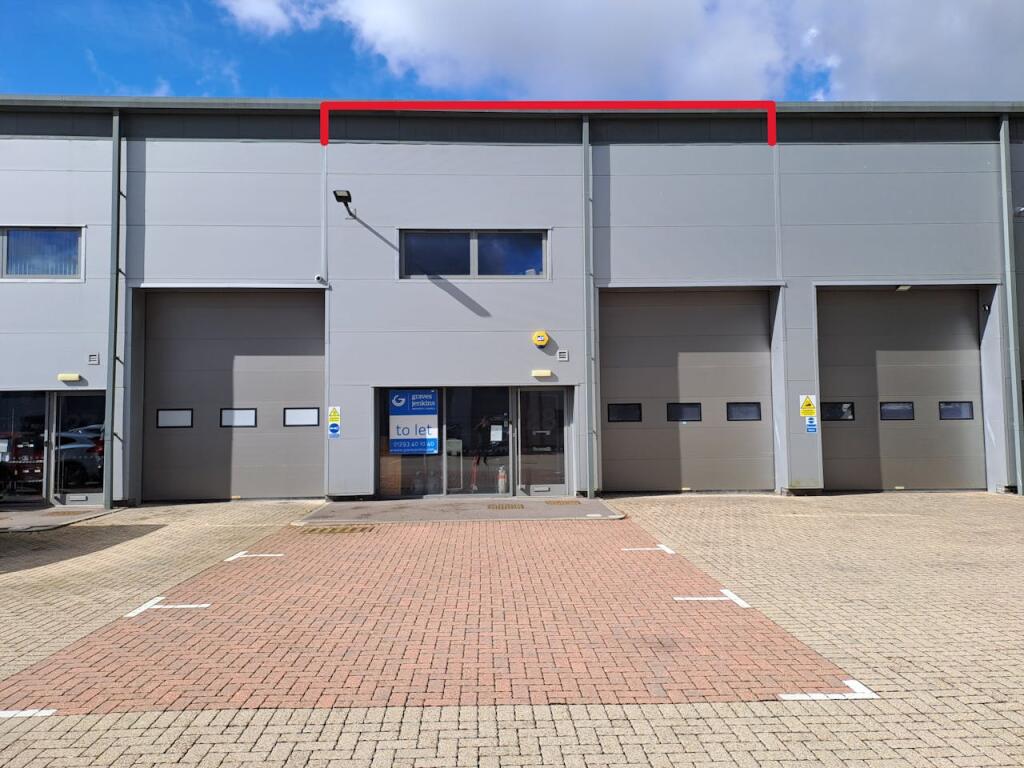 Main image of property: Unit 28 Oakhurst Business Park, Horsham, RH13 9RT