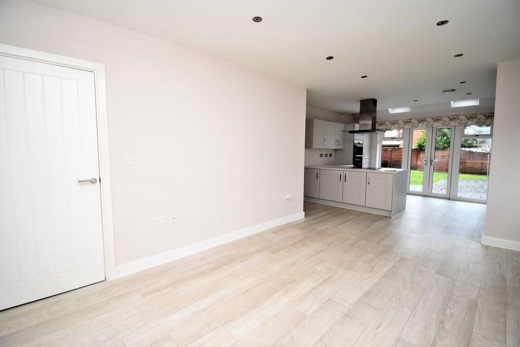 House in Chelmsford - View 2