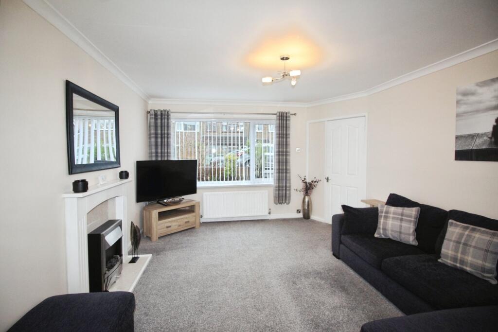 Oban Close, Tingley, Wakefield, West Yorkshire, WF3 photo 3