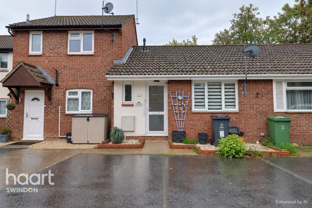 1-bed terraced on Oakwood Road, Swindon, £170,000