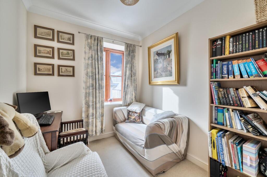 Additional image 12 of High Street, Henstridge, Templecombe