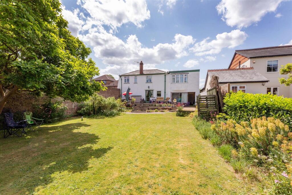 Main image of property: Ray Lea Road, Maidenhead