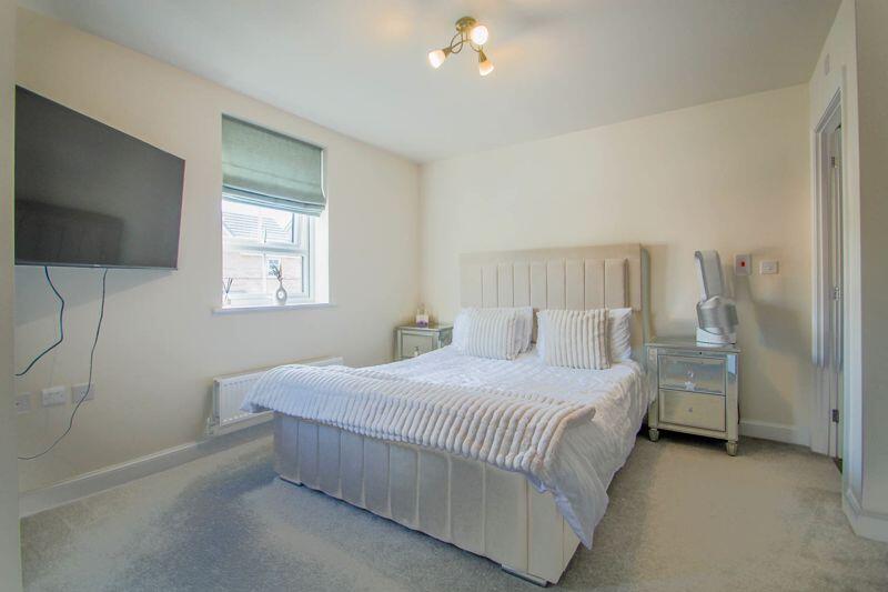 Paddock Rise, East Ardsley photo 4