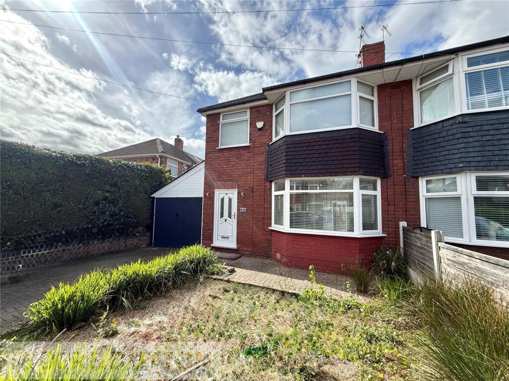 Main image of property: Ashton Crescent, Chadderton, Oldham, Greater Manchester, OL9
