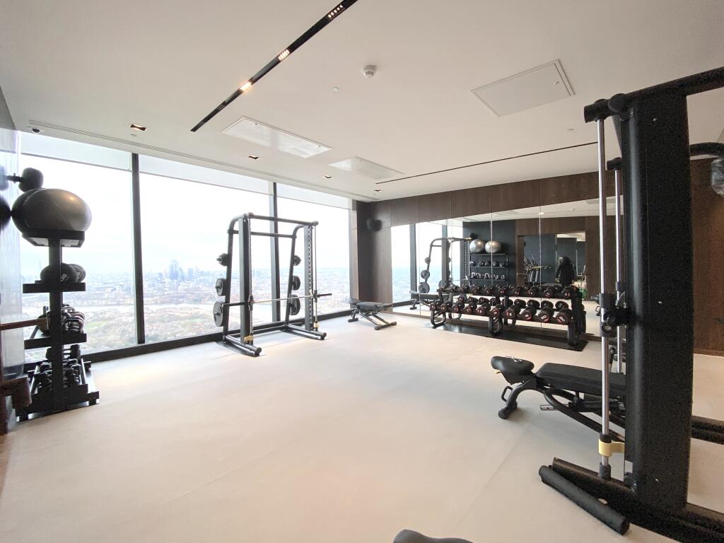 Apartment in London - View 5