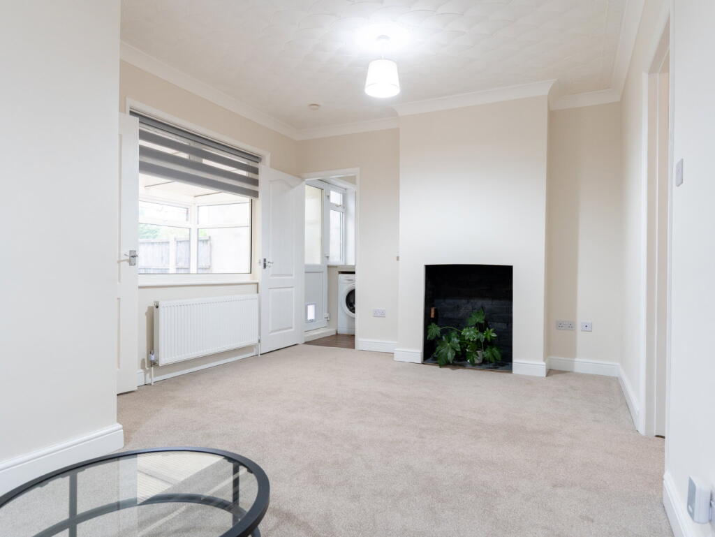 Beech Road, Carlton Colville, Lowestoft, NR33 8JG photo 4