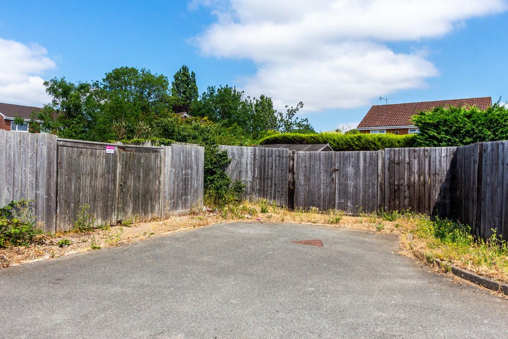 Harborough Road, Rushden - View 3
