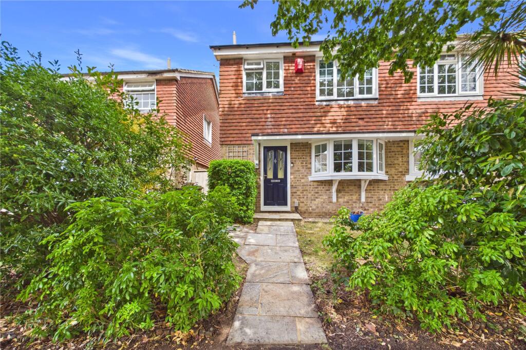Main image of property: Fern Walk, Calcot, Reading, Berkshire, RG31