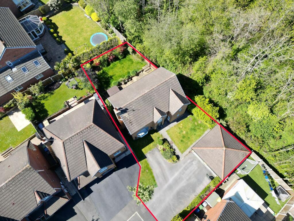 4-bed detached on Bannister Way, Wigan, WN3, £425,000
