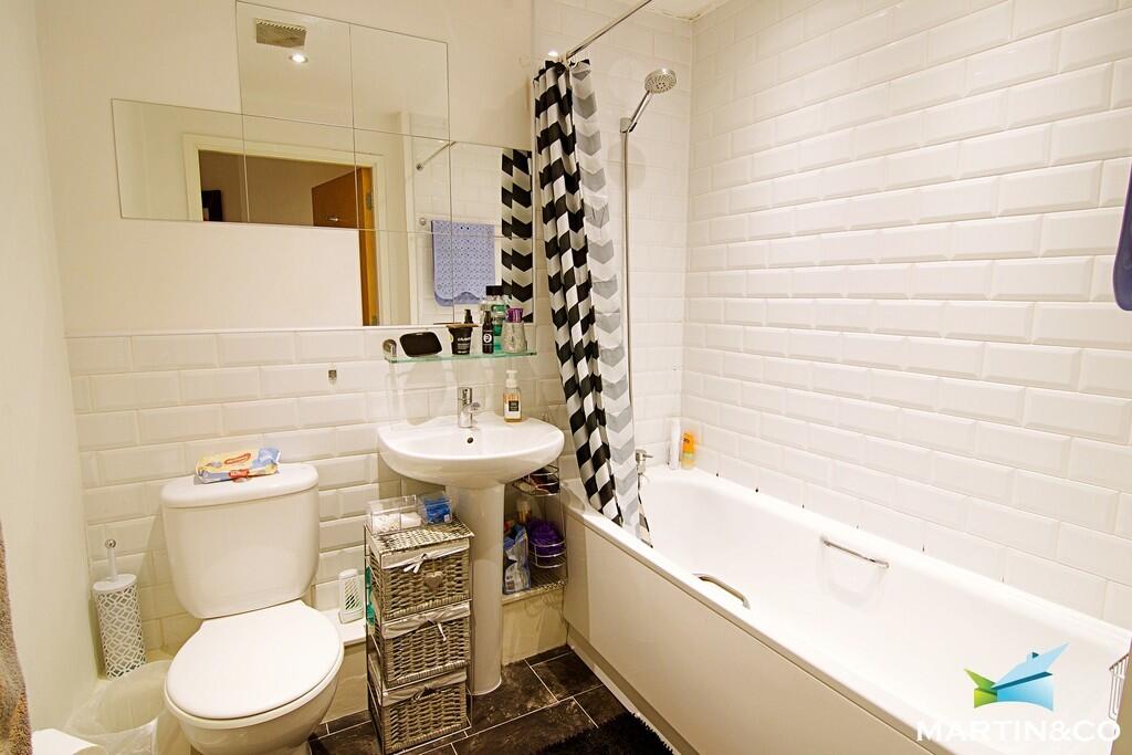 Apartment in Lancaster - View 4