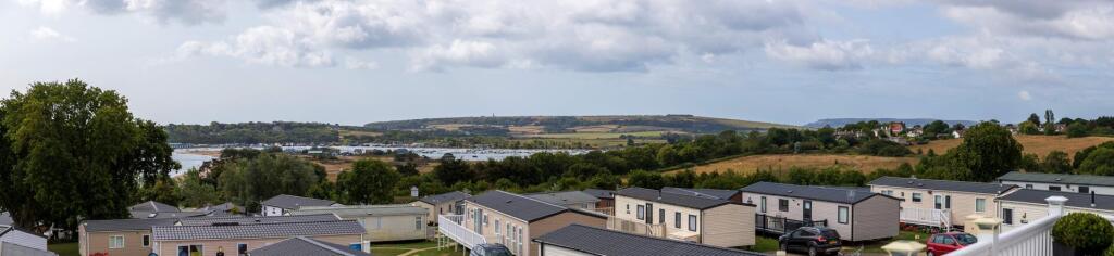Nodes Point Holiday Park, Ryde, Isle of Wight, PO33 1YA photo 2