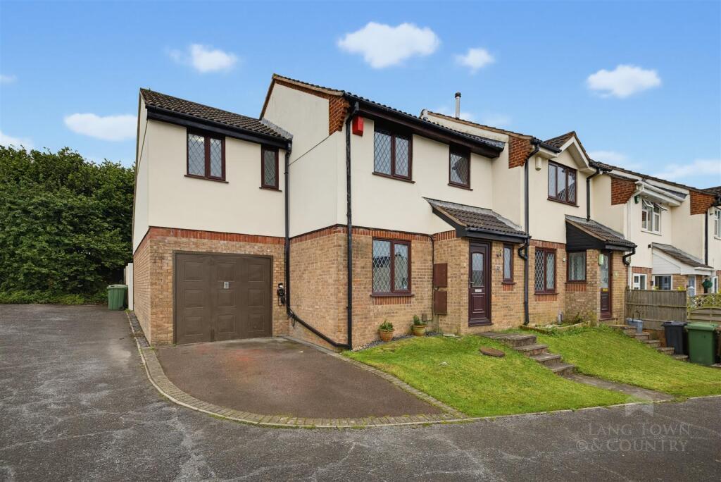 Main image of property: Aspen Gardens, Plympton, PL7 2GD