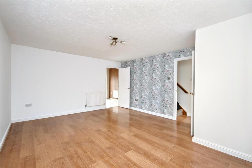 House in Brighton - View 5
