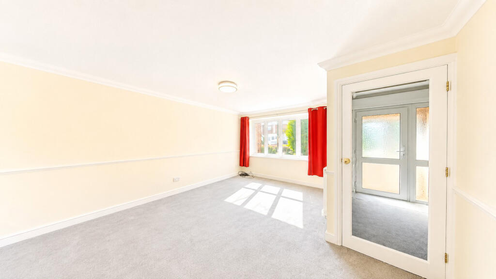 House in Canterbury - More