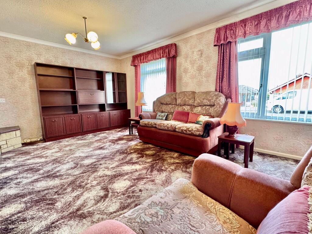 Venner Avenue, Cowes, PO31 - View 4