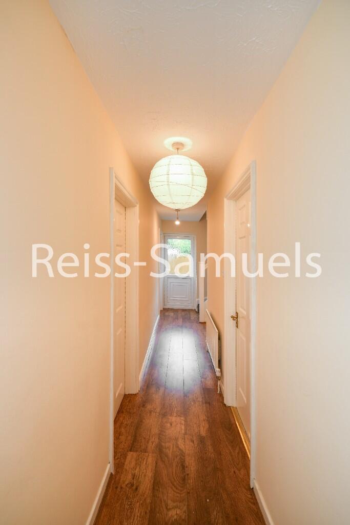 5 bedroom terraced house for rent