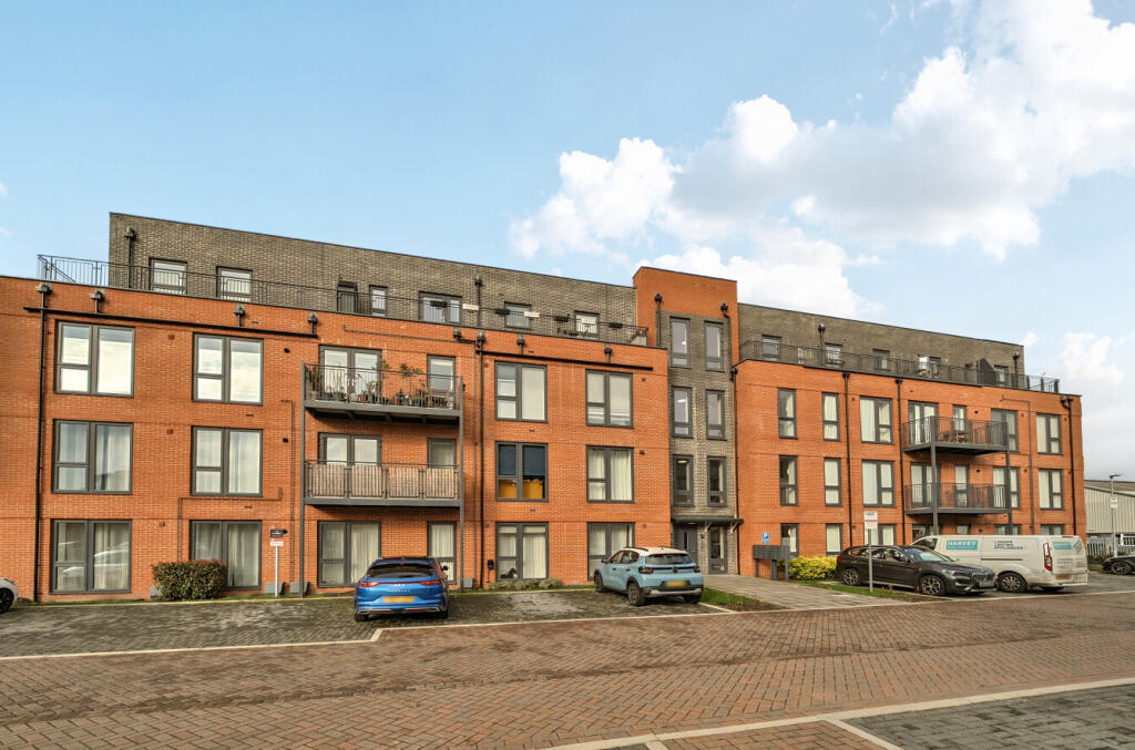 Main image of property: Cox Terrace, Reading, Berkshire