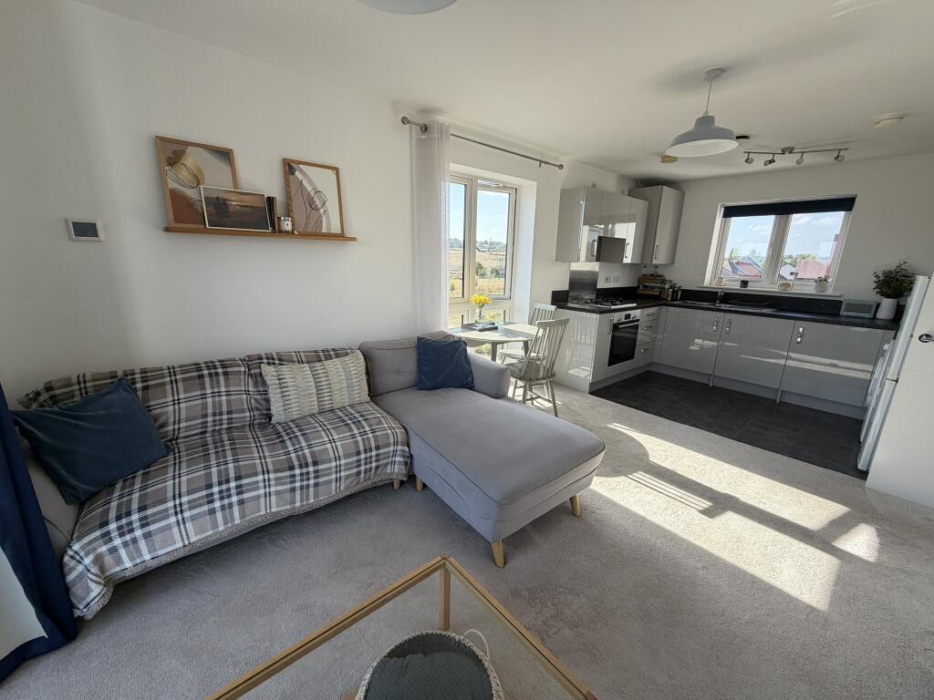 Apartment in Northampton - View 4