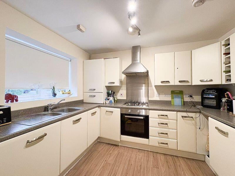 Boney Hay Road, Burntwood, WS7 9AL photo 3